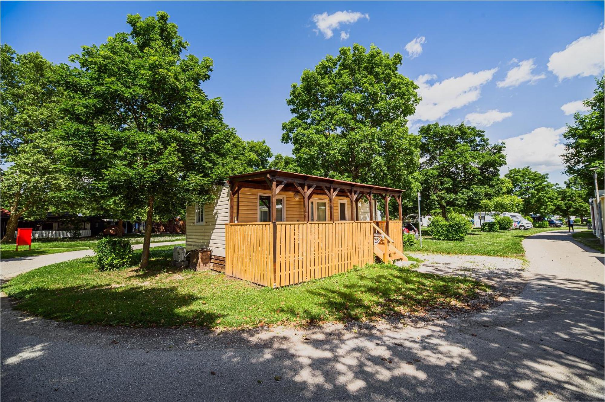 Lake View Mobile Homes With Thermal Riviera Tickets In Terme Catez Catez ob Savi Quarto foto